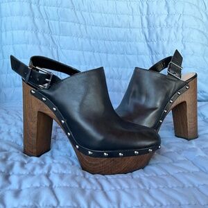 Gianni Bini- Black- Platform Clog- Like New! Size 7.5